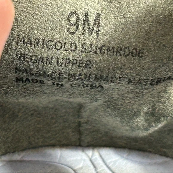 JSport by Jambu Blue Gray Sandals with Petal Design Adjustable Velcro Strap Sz 9 - Picture 11 of 11